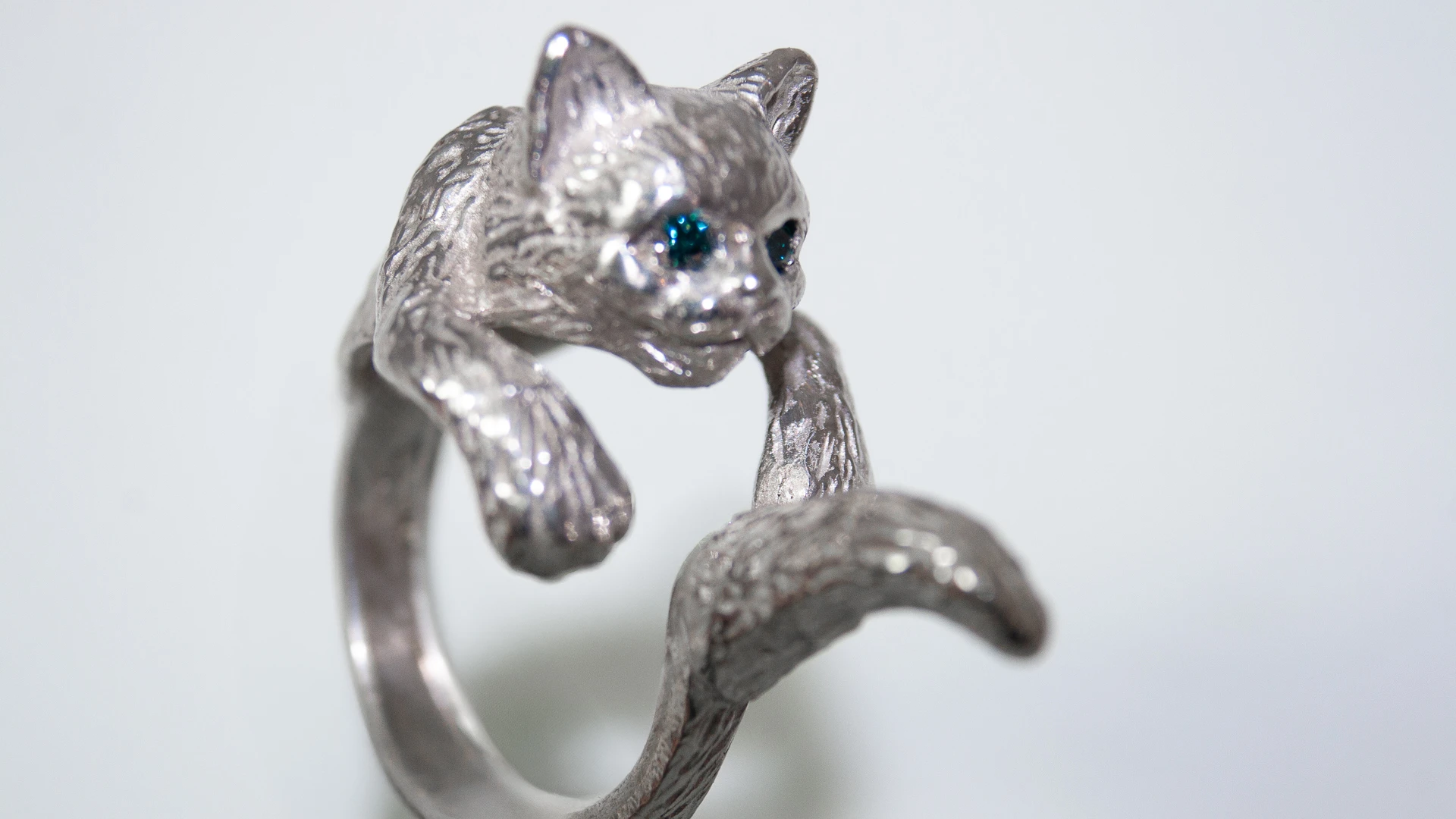 Cat Signature Piece – Nathalie Prem