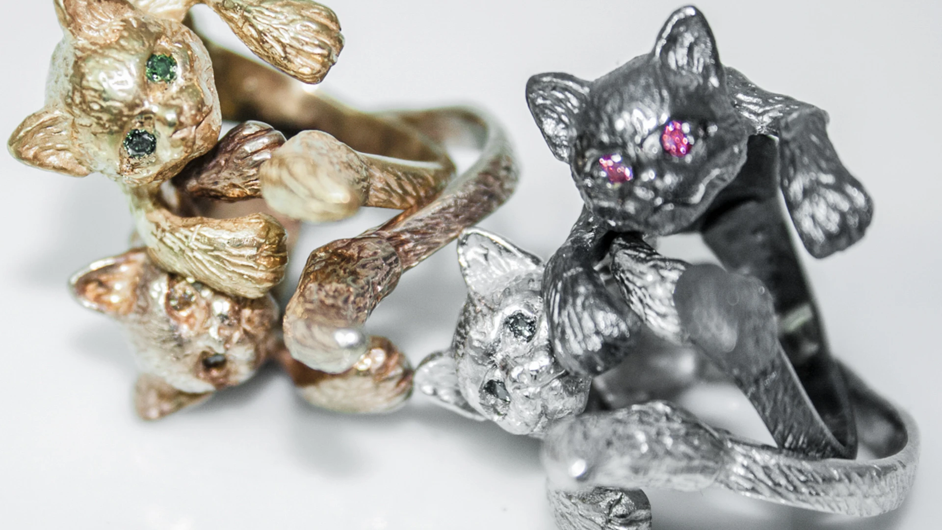 Cat Signature Piece – Nathalie Prem