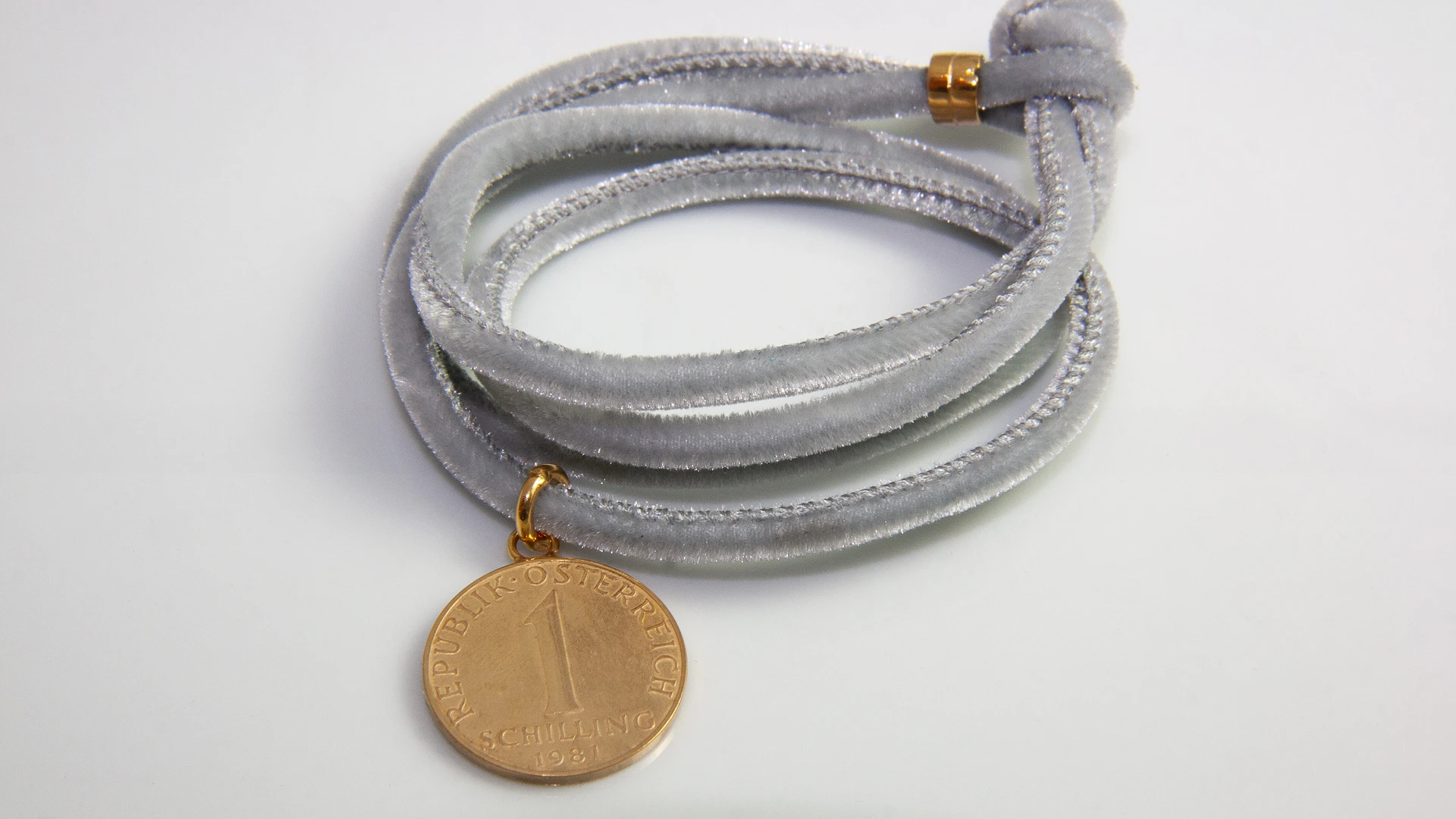 Schilling Signature Piece – Nathalie Prem